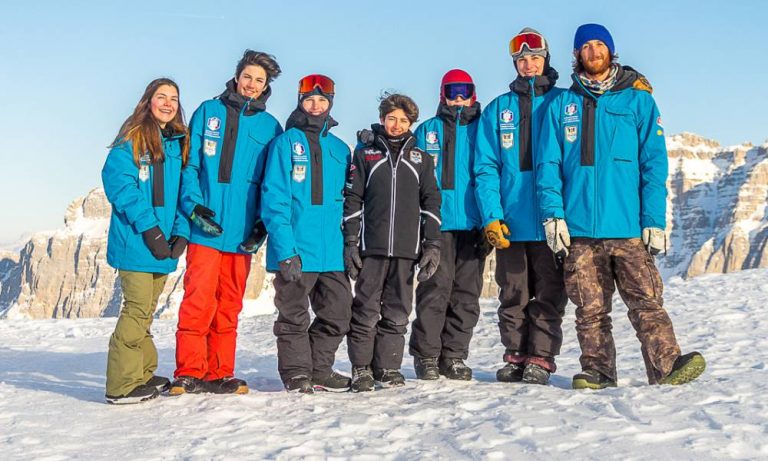Il Team snowboard di Fisi Trentino al cancelletto. Due squadre di 16 rider fra speed e freestyle