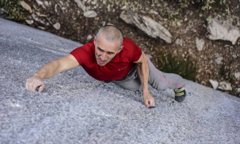 Il capolavoro di Alfredo Webber: a 52 anni scala slegato un 8c ad Arco