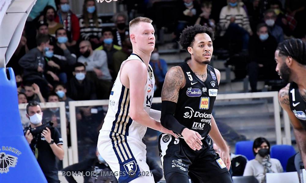 Altra rimonta e altra gran vittoria: Fortitudo sconfitta 84-77