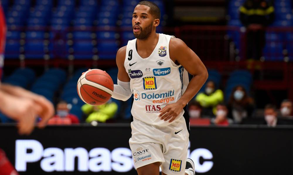 Dolomiti Energia Trentino: domani bianconeri in campo contro il Banco di Sardegna Sassari