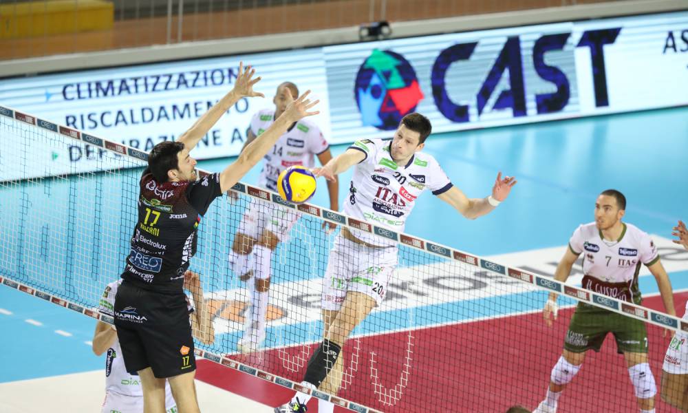 Play Off Scudetto 2021, incredibile exploit Itas Trentino a Civitanova Marche: successo al tie break in rimonta in gara 1 di semifinale