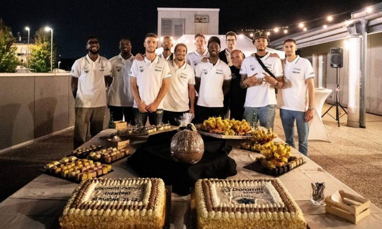 Dolomiti Energia Trentino, ieri a Rovereto serata con sponsor e istituzioni per presentarsi e inaugurare la nuova stagione