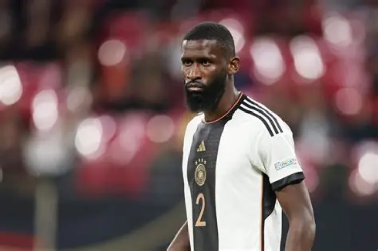 Rudiger fuori tre mesi