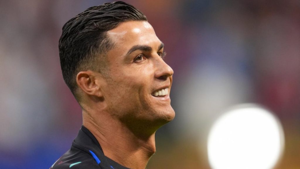 Cristiano Ronaldo, è tutto VERO | Che dramma per Leo Messi: godono tutti in Portogallo