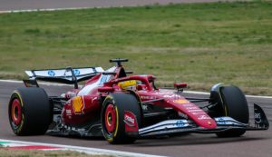 la Ferrari perde i pezzi