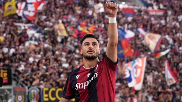 Riccardo Orsolini festeggia una rete - Foto Lapresse - Sportmagazinetrentino.it