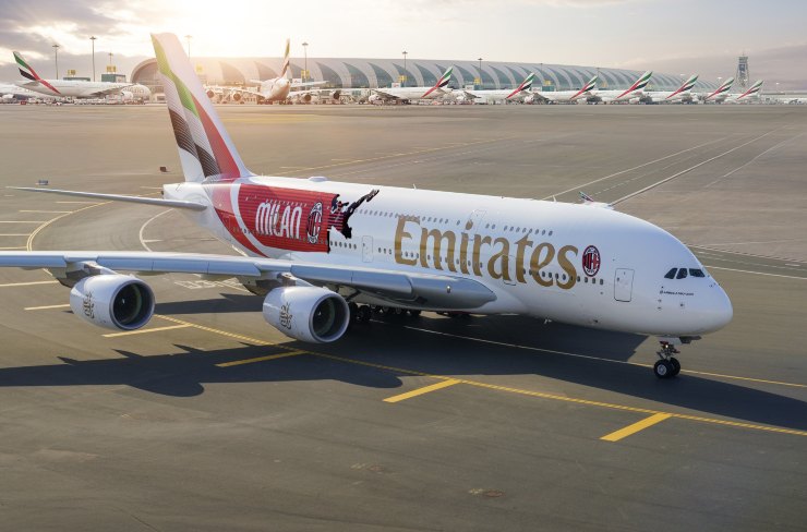 Emirates rinnova con il Milan