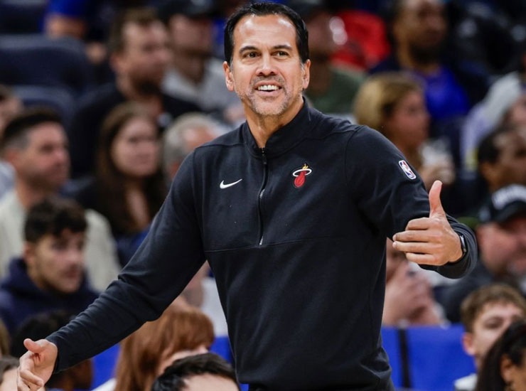 Il coach degli Heat Erik Spoelstra - Sportmagazinetrentino.it