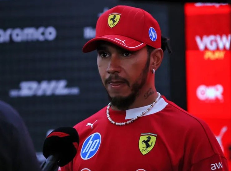 Lewis Hamilton entra nella storia della Ferrari - Sportmagazinetrentino.it