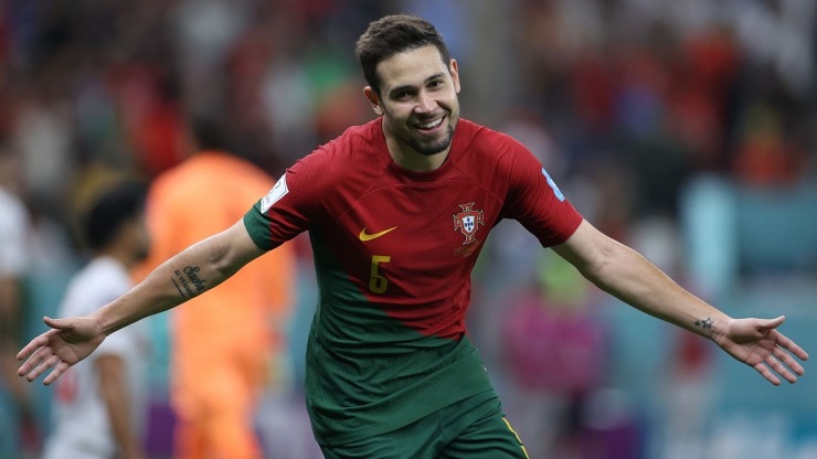 Raphael Guerreiro può lasciare il Bayern