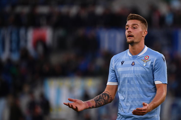Sergej Milinkovic-Savic in campo con la maglia della Lazio - Foto LaPresse - Sportmagazinetrentino.it