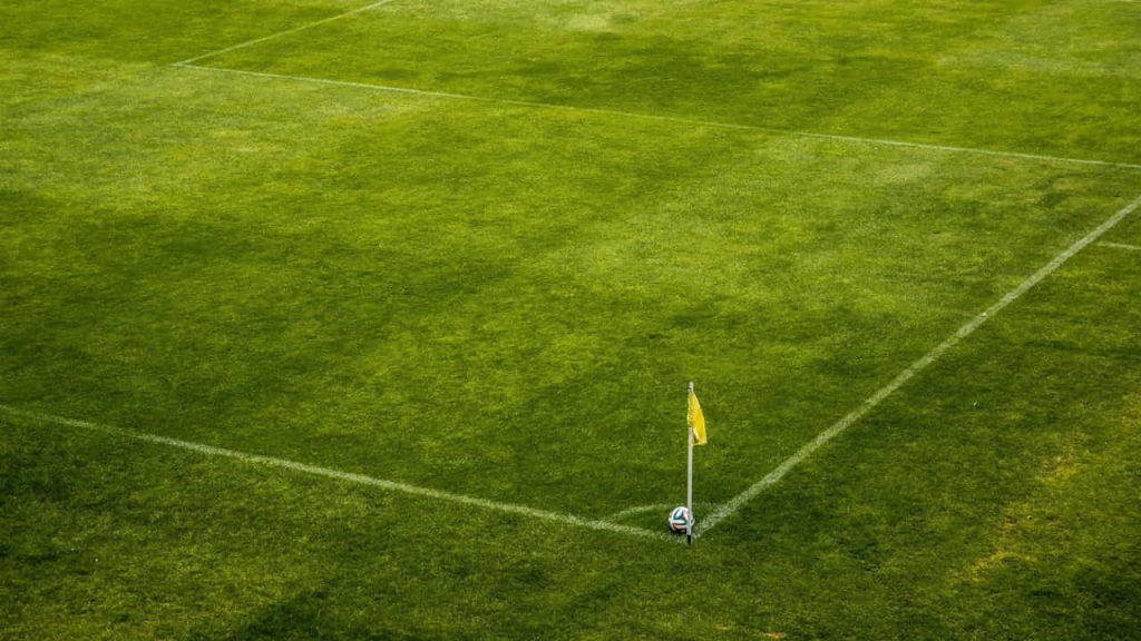 Un campo da calcio - Foto Pexels - Sportmagazinetrentino.it